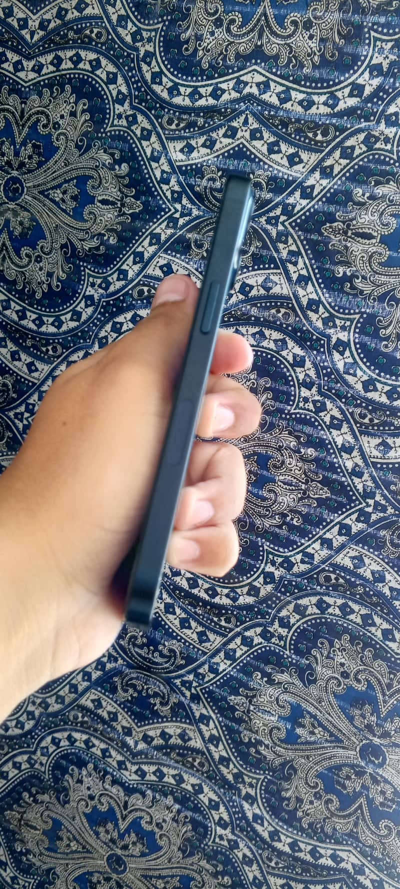 Apple iPhone 13 3