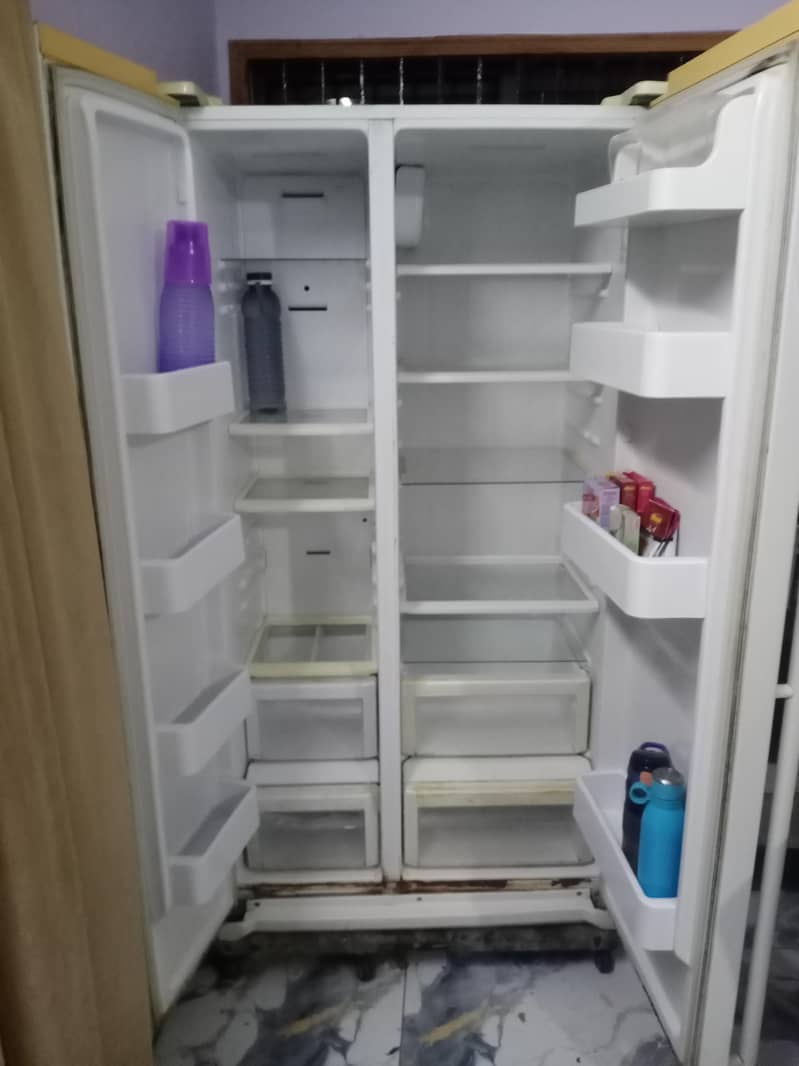 Refrigerator 5