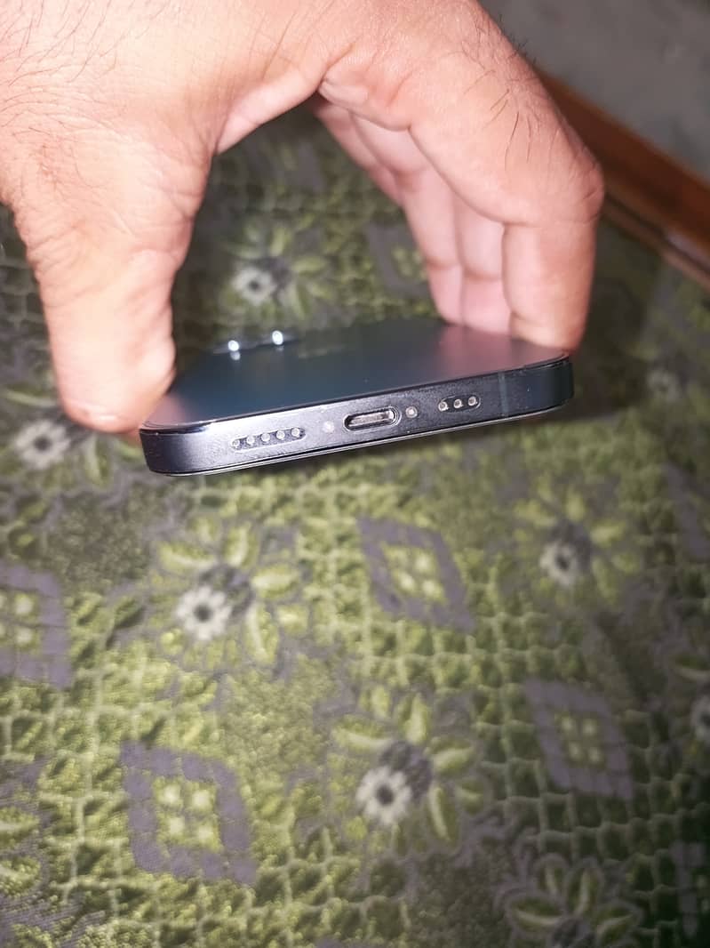 Apple iPhone 12 Pro 3