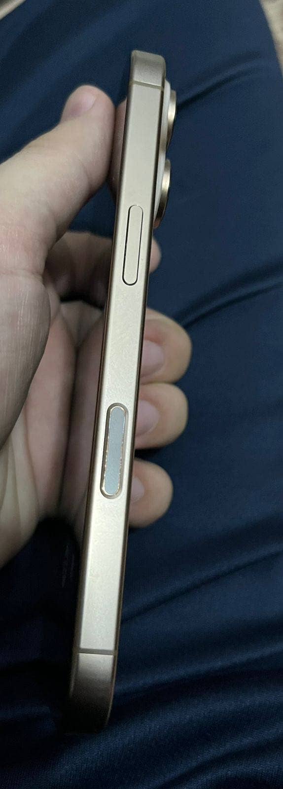 Apple iPhone 16 Pro 2