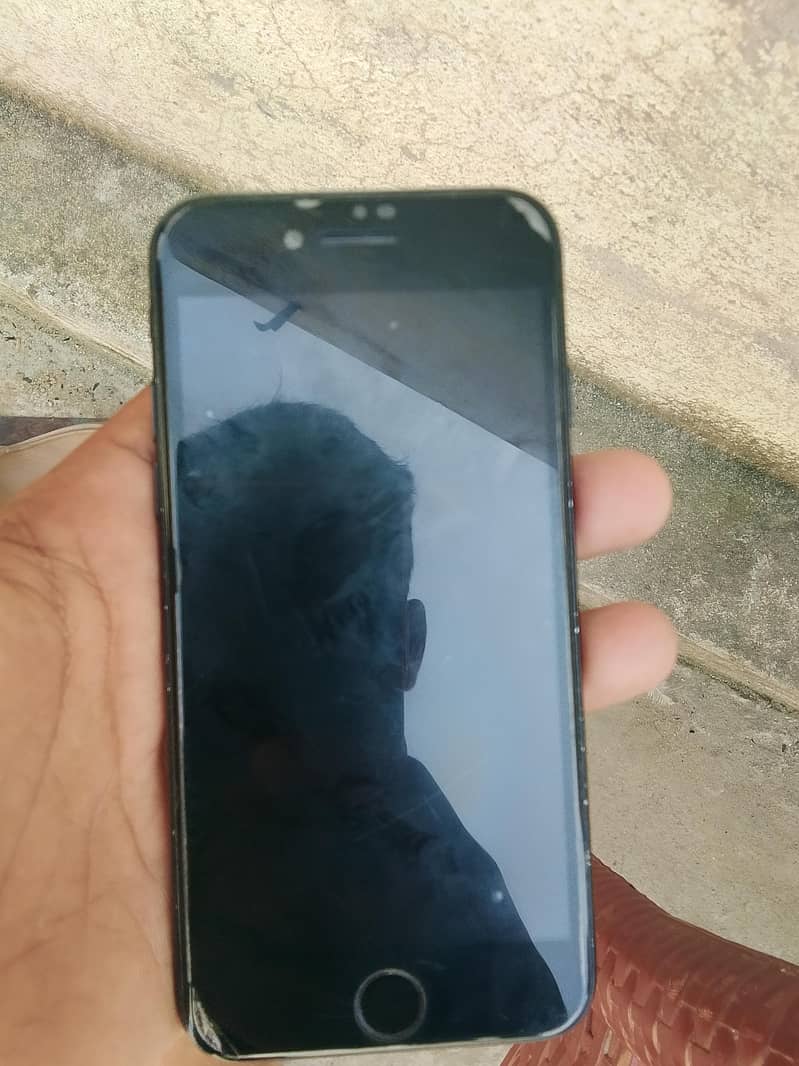 Apple iPhone 7 4