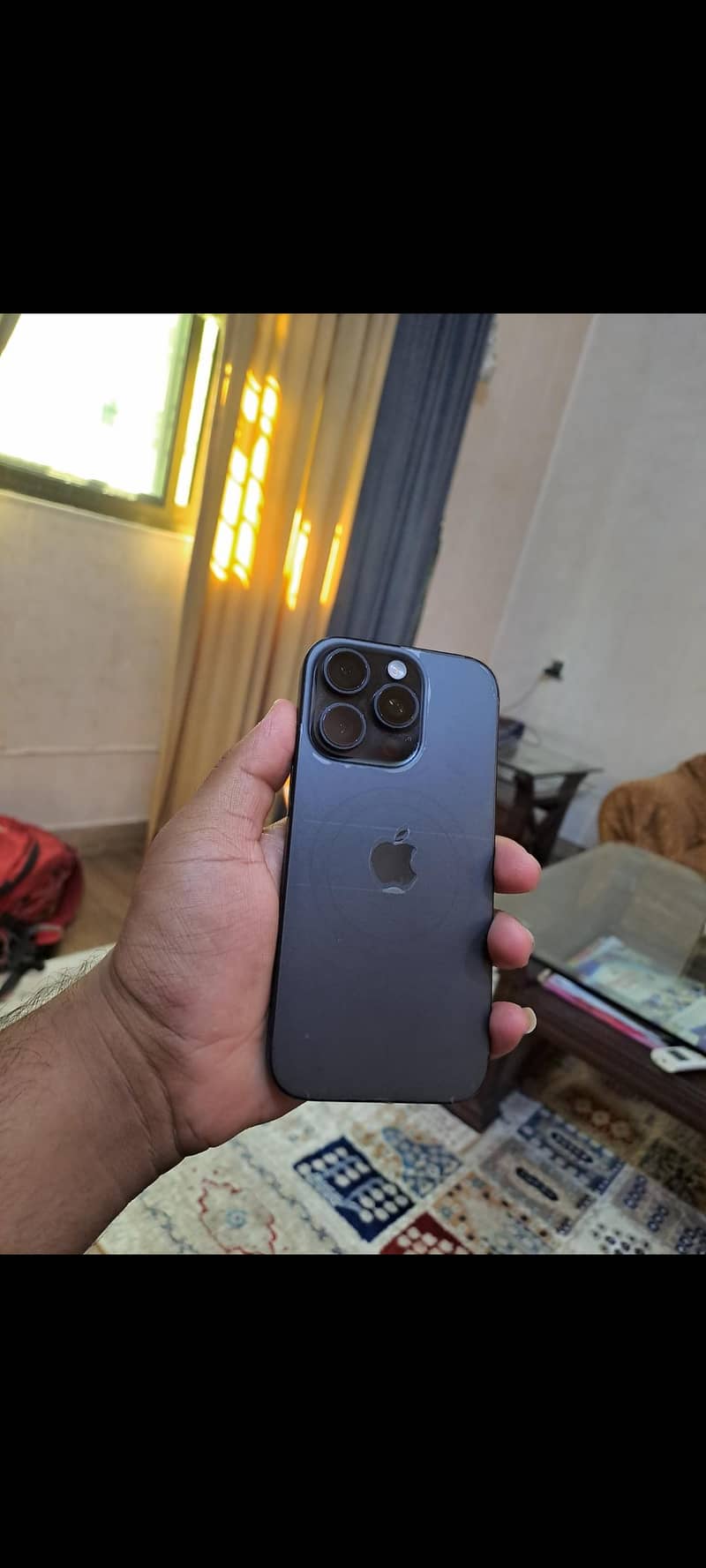 Apple iPhone 16 Pro 0