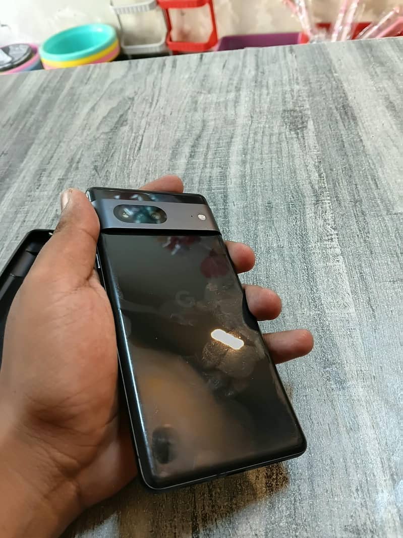 Google Pixel 7 4