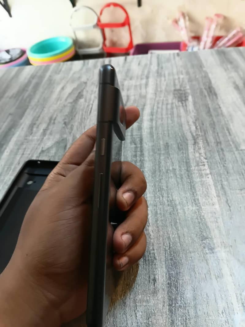 Google Pixel 7 5