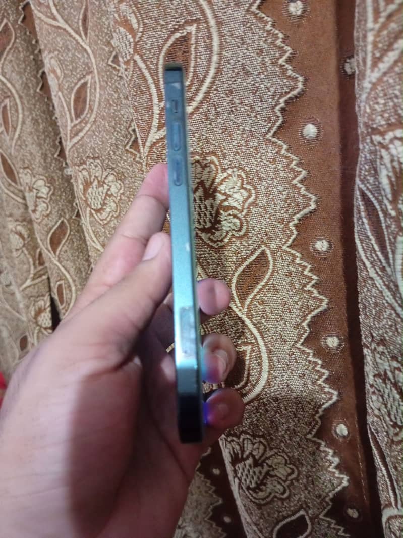 Apple iPhone 12 Pro 1