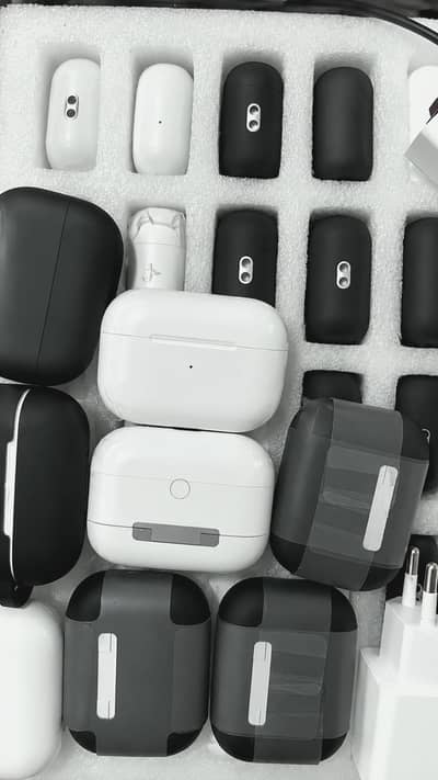 Airpods / Air buds / Bluetooth Ear buds /Ear buds