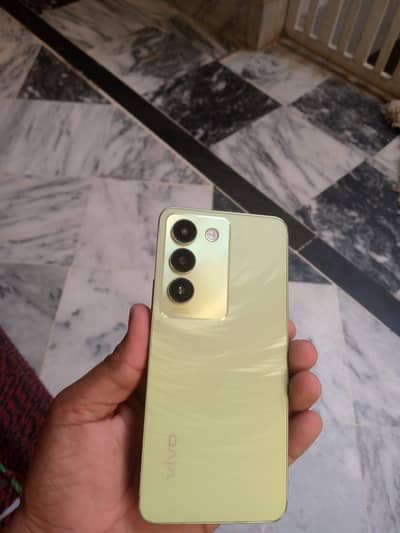 Vivo Y100