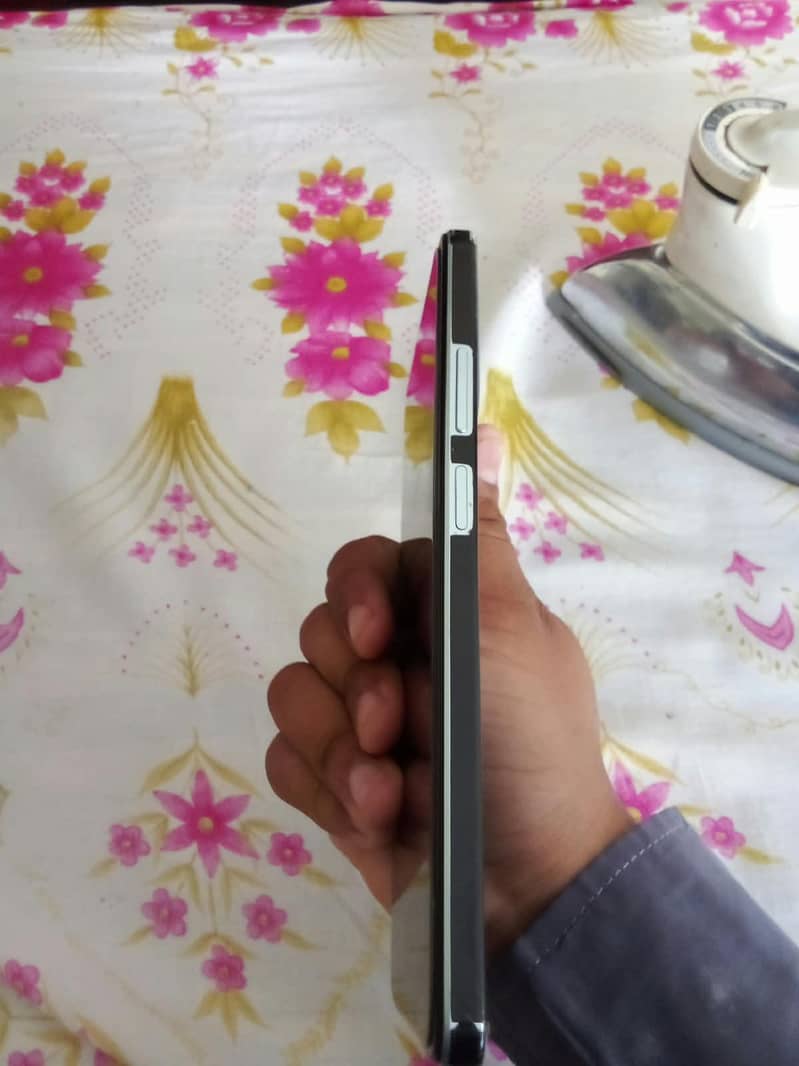 OPPO A3s 3