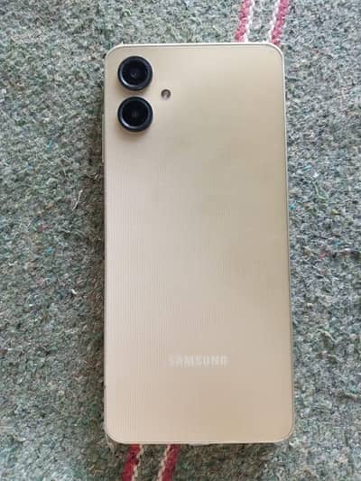 Samsung A06   10/9