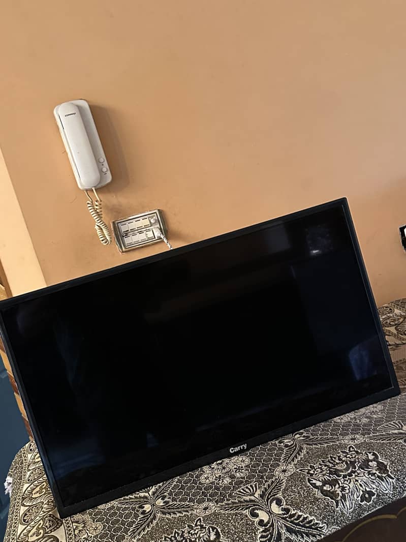 Good condition LCD 1