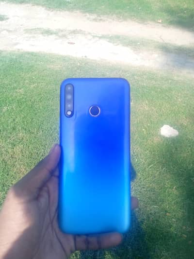 Tecno Spark 4