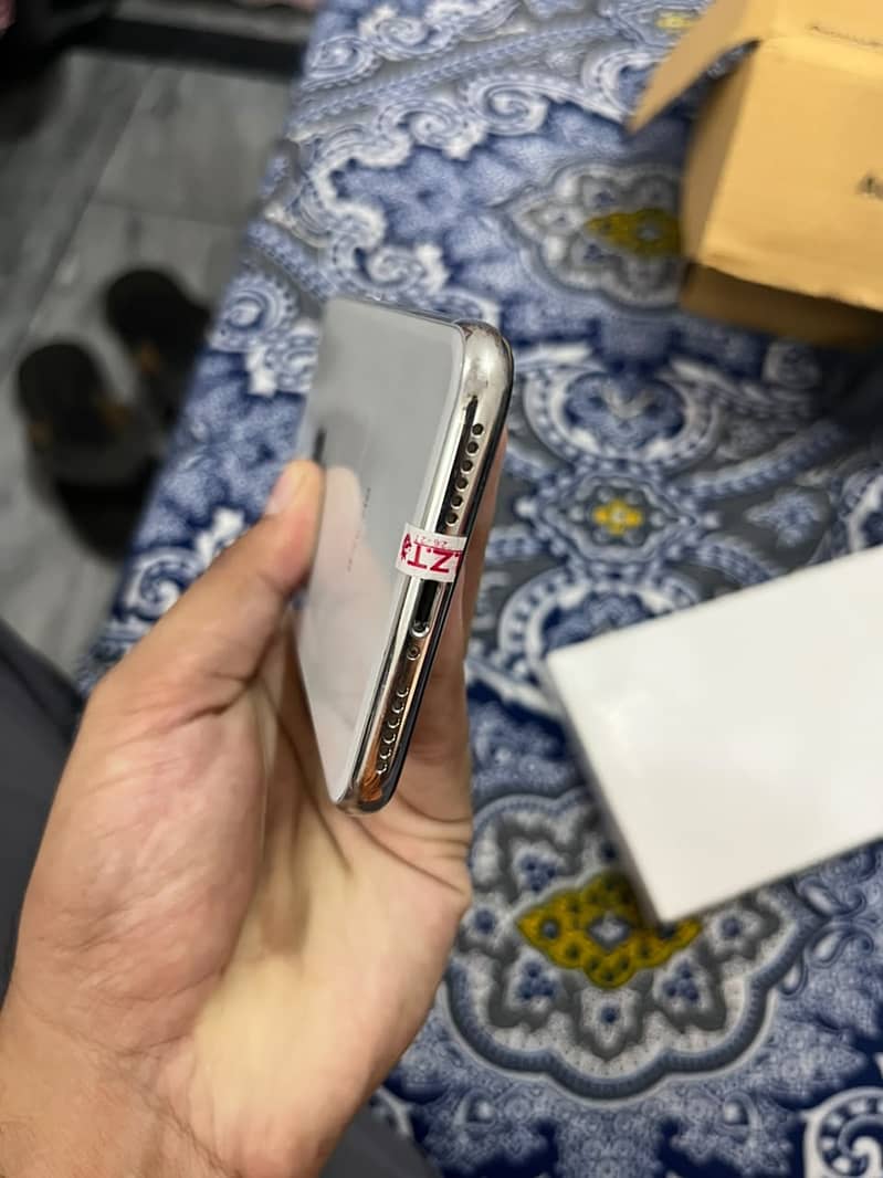 Apple iPhone X 8