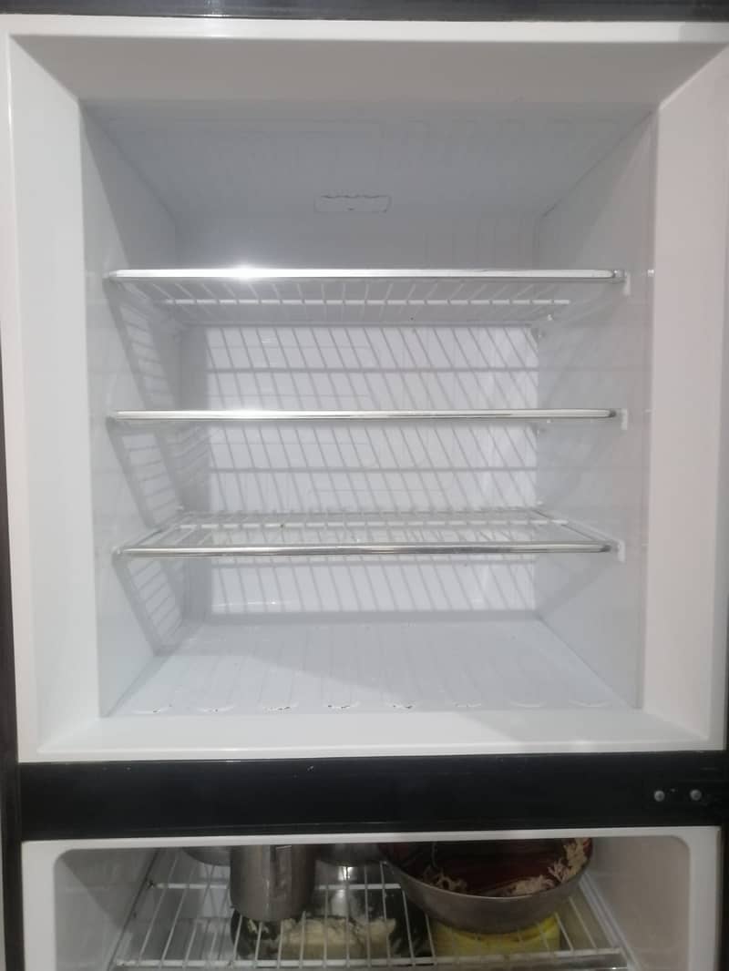 PEL Refrigerator 0