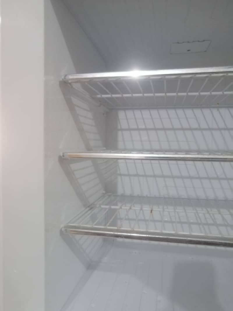 PEL Refrigerator 2