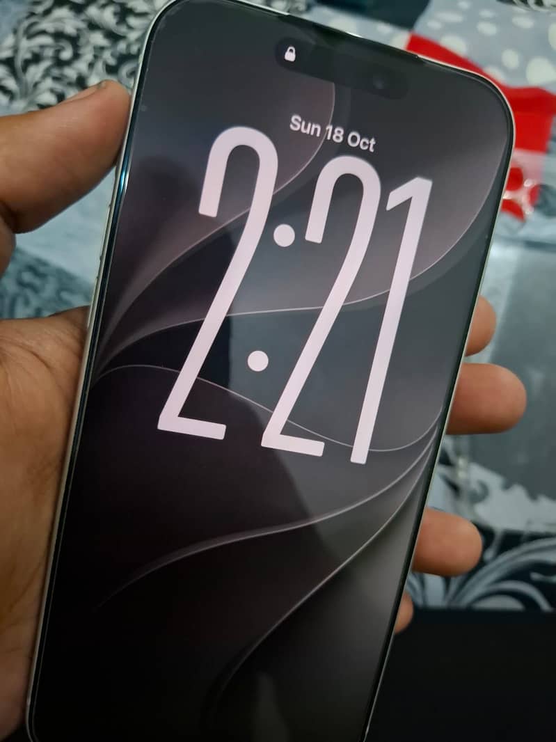 Apple iPhone 17 Pro Max 3