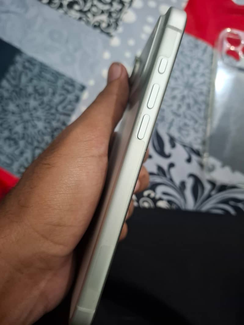Apple iPhone 17 Pro Max 5