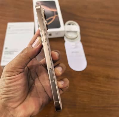 Apple iPhone 16 Pro Max
