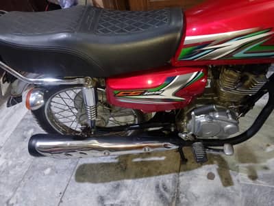 Honda 125  lush bik  0301-51-66+047
