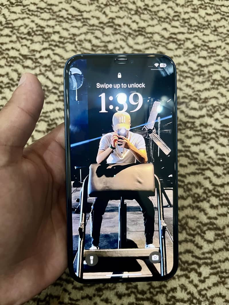 Apple iPhone 12 3