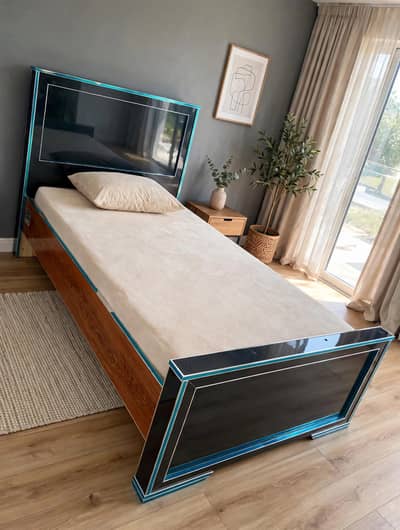 PVC single bed kabhi na kharab honay Wala bef