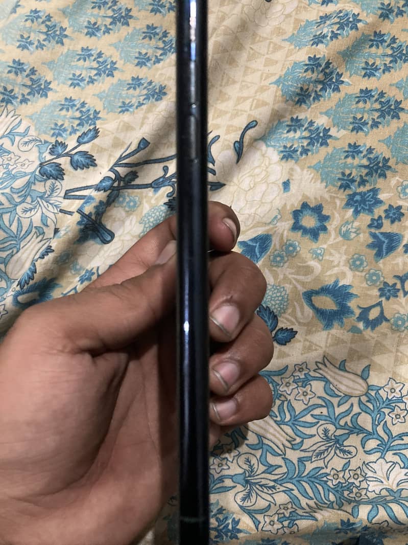 Apple iPhone 11 Pro Max 1