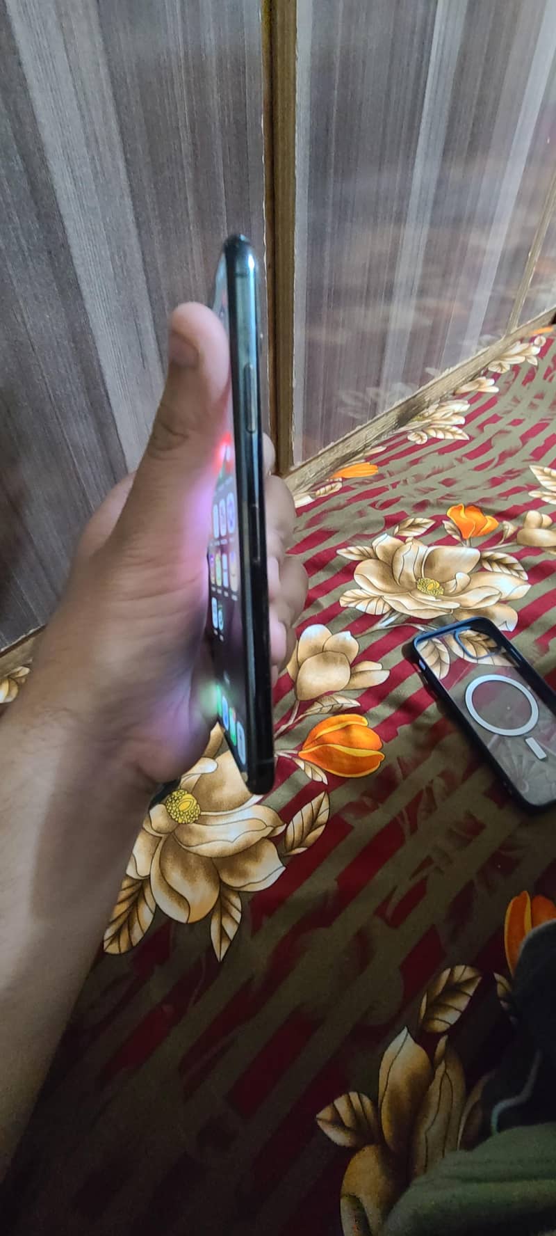 Apple iPhone 11 Pro Max 2