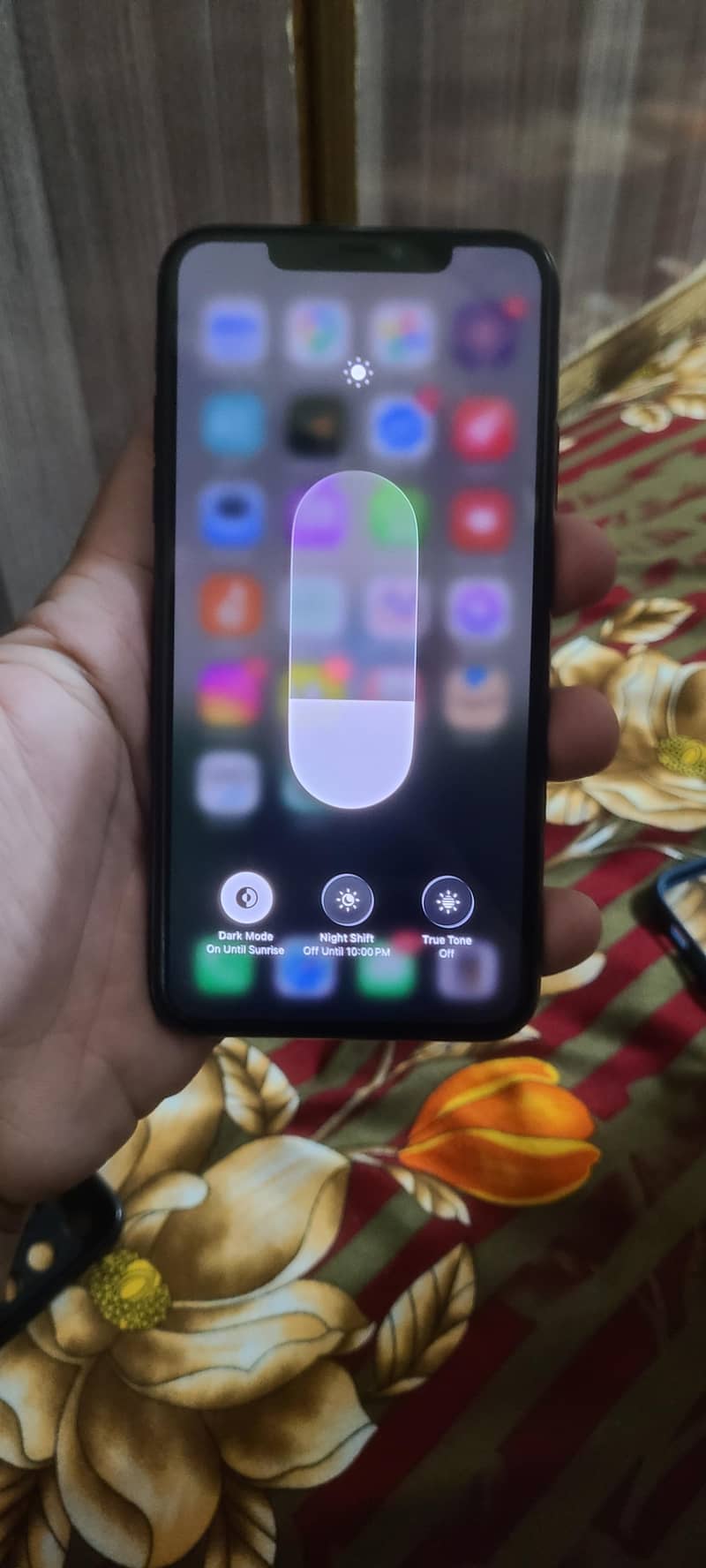 Apple iPhone 11 Pro Max 4