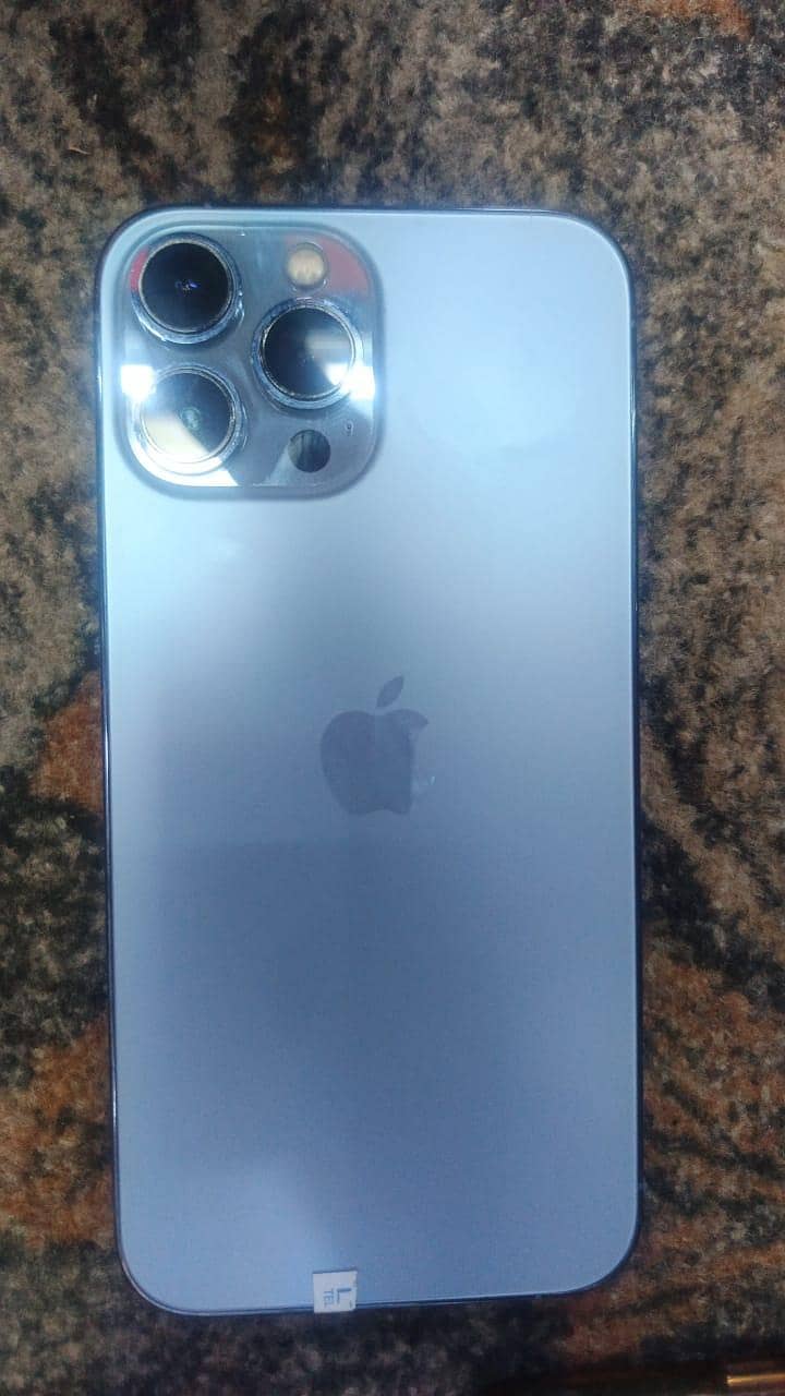 Apple iPhone 13 Pro Max 4