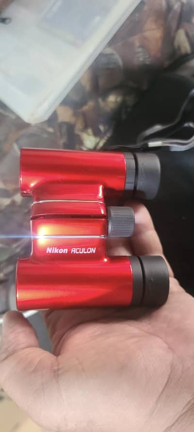 Nikon Aculon T01 10x21 Compact Binocular for Sale- Mint condition