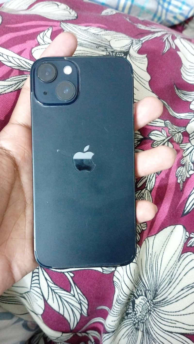 Apple iPhone 13 0