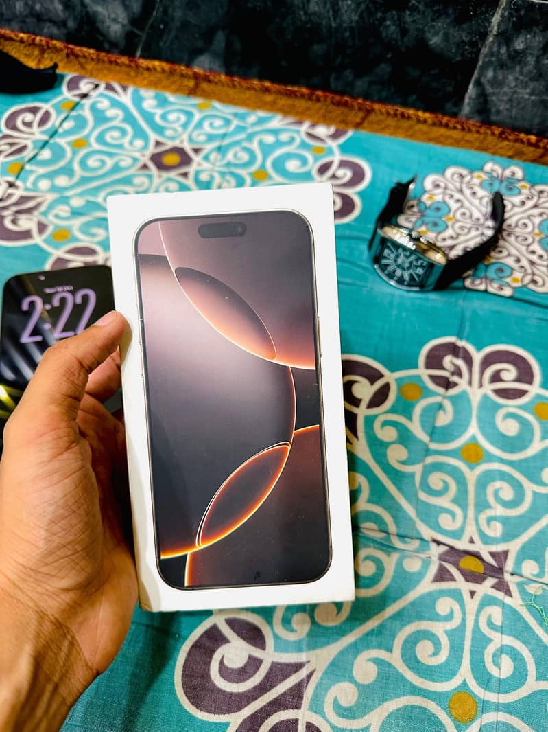 Apple iPhone 16 Pro Max 3
