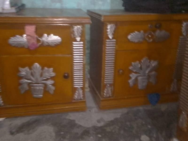 furniture bed with sid table showcases dressing 2