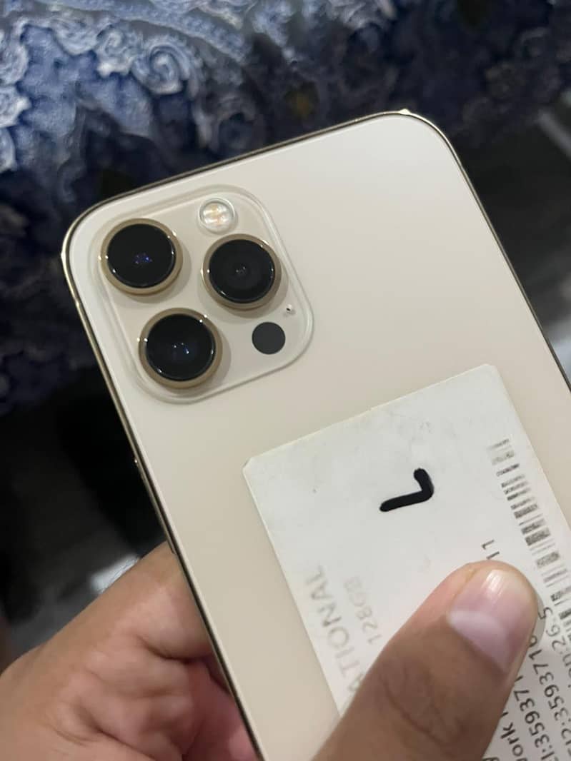 Apple iPhone 12 Pro Max 4