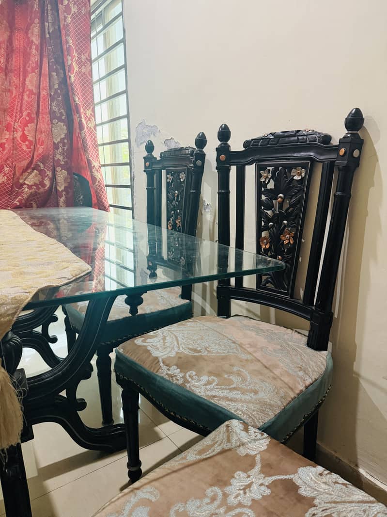 Dining Table with 6 Chairs 4