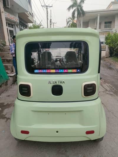 Alektra car mini 4 door