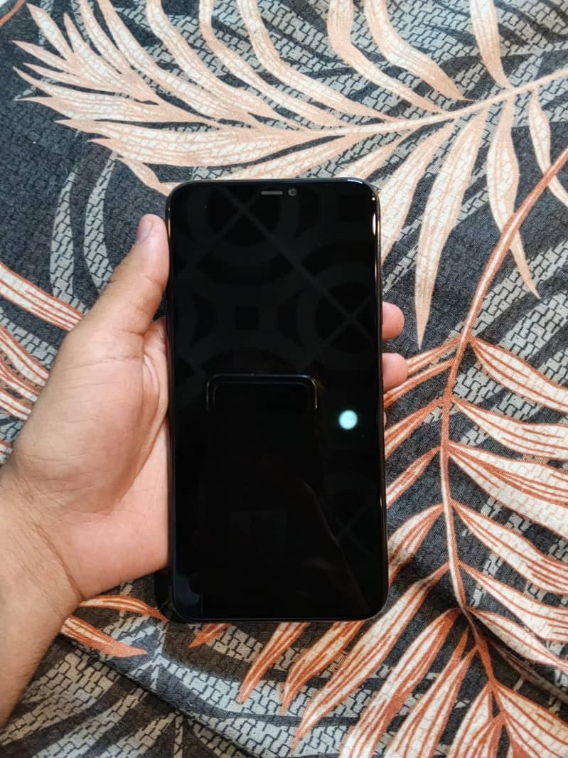 Apple iPhone 11 Pro Max 3