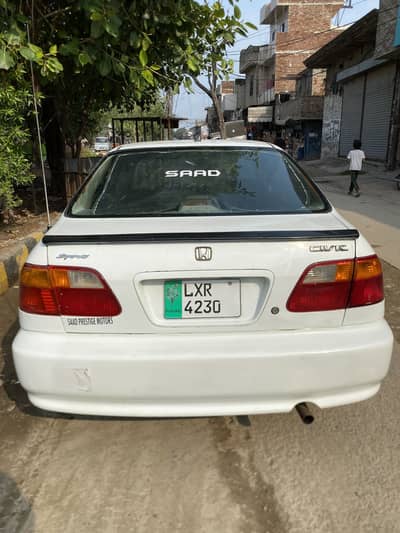 Honda Civic Oriel 2000