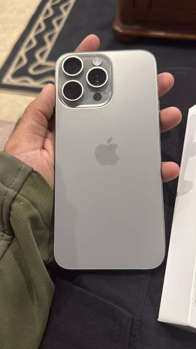 Apple iPhone 15 Pro Max