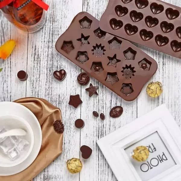 T  Silicone Chocolate Mold ( RANDOM DESGIN )