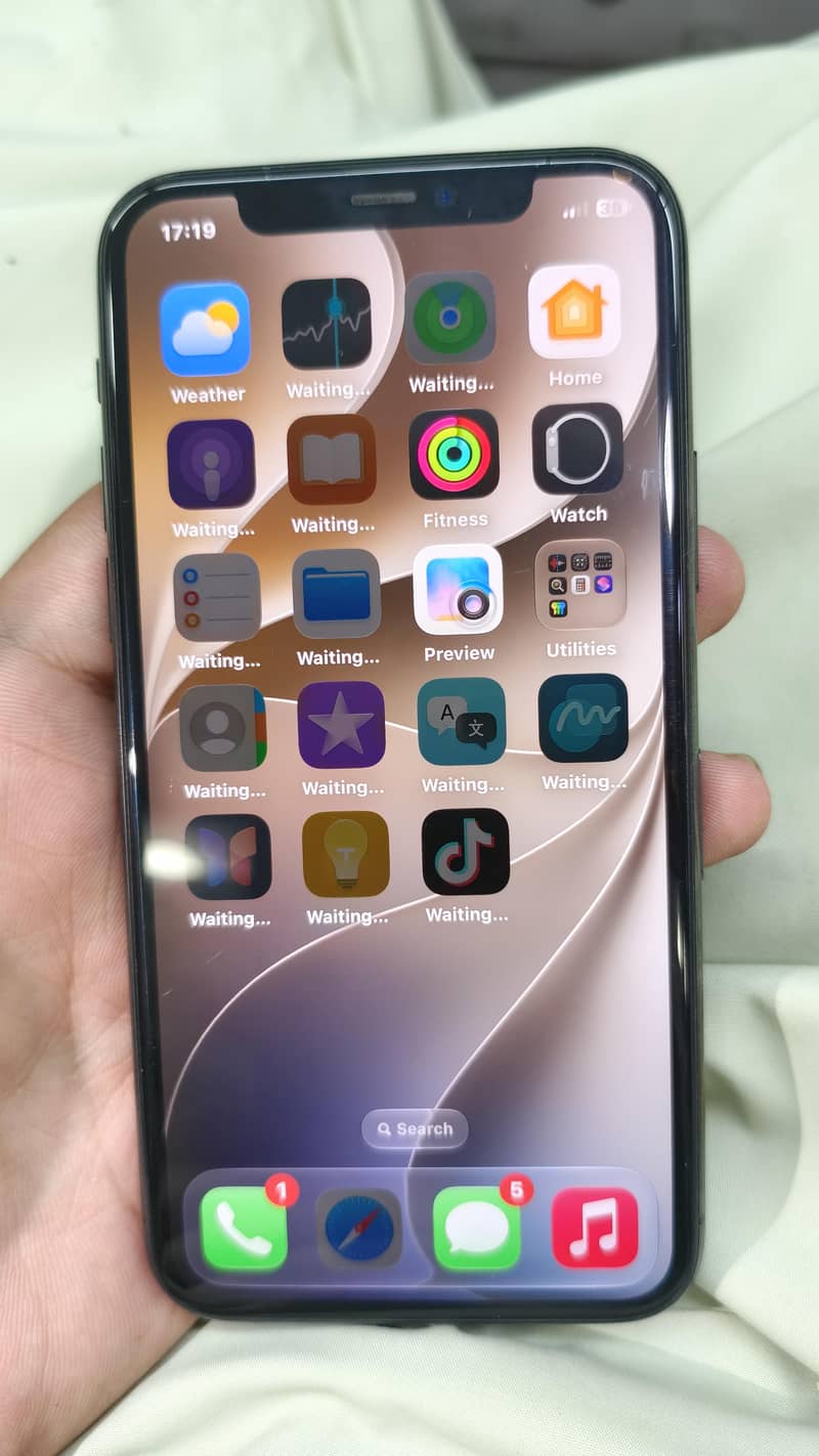 Apple iPhone 11 Pro 1