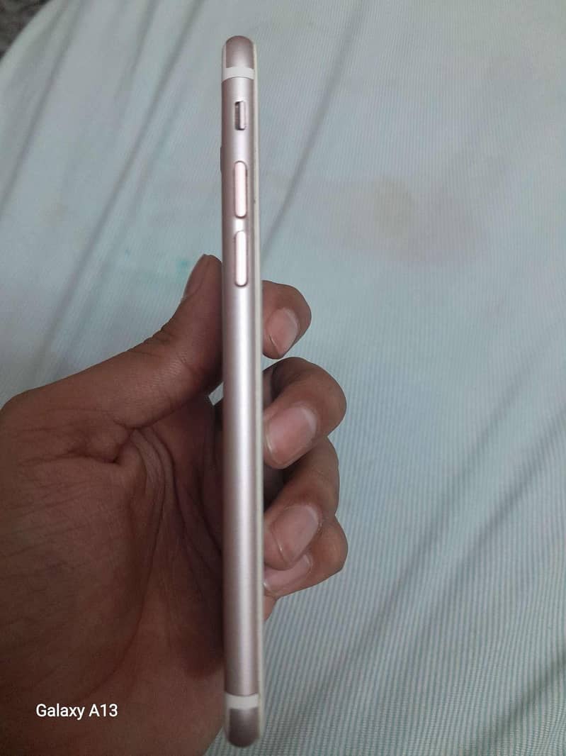 iPhone 6S 4