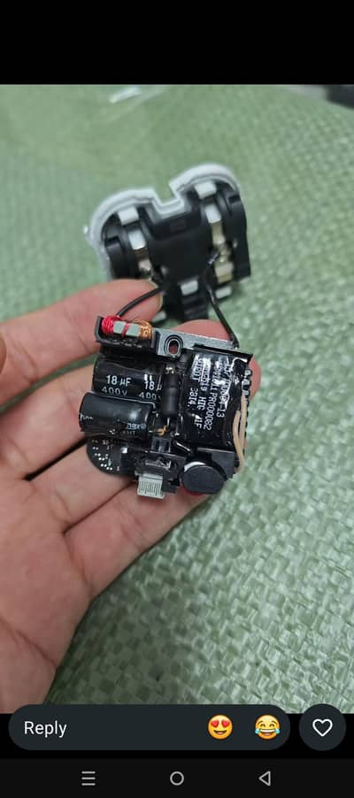 18 pro max 40 watt ,Adopter Max 60 watt