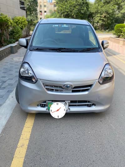 Daihatsu Mira 2012