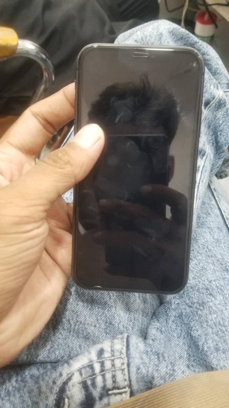 Apple iPhone 11 1