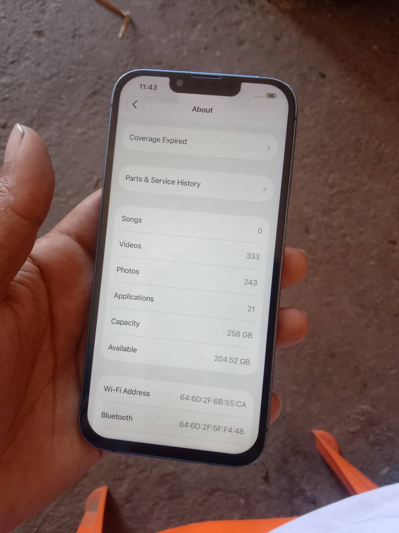 Apple iPhone 13 3