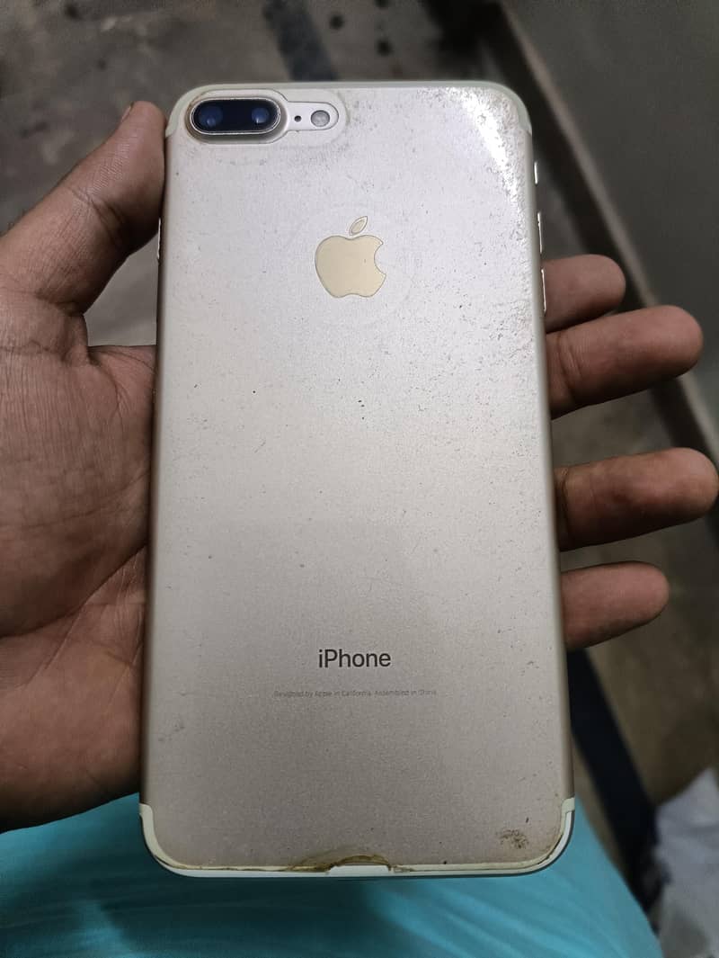 Apple iPhone 7 Plus 4
