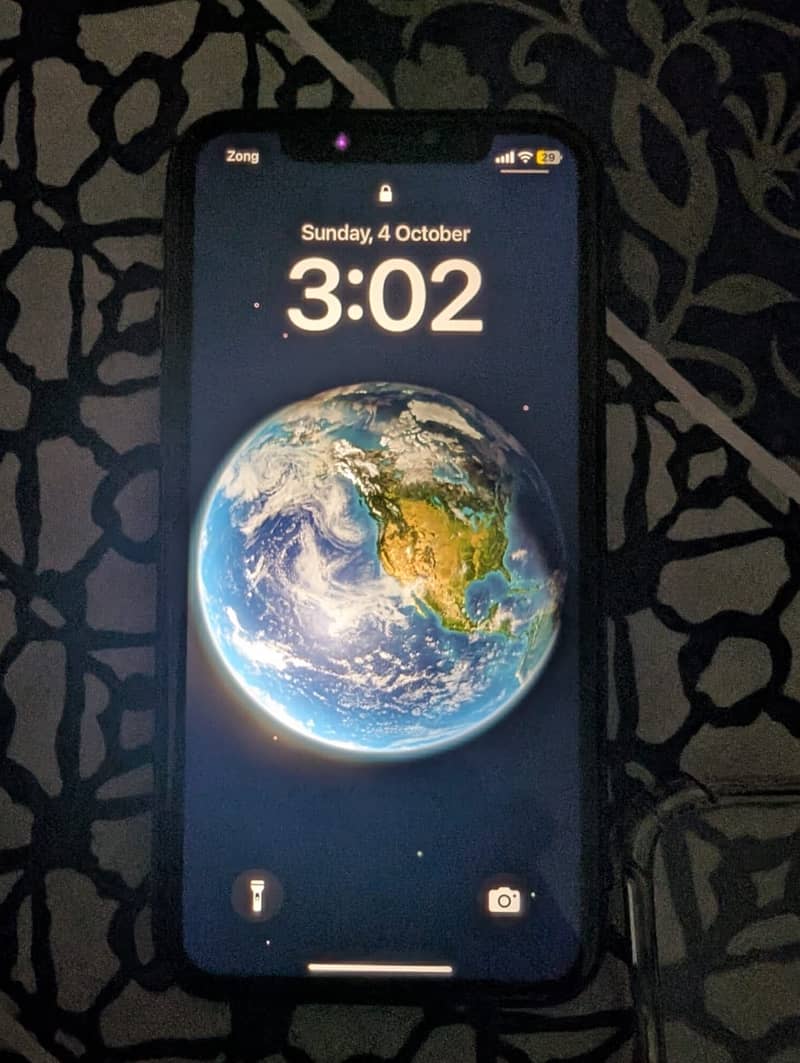 Apple iPhone 11 0