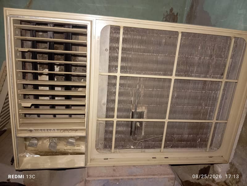 window AC 1