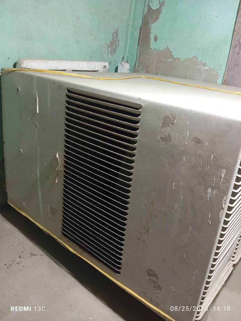 window AC 5