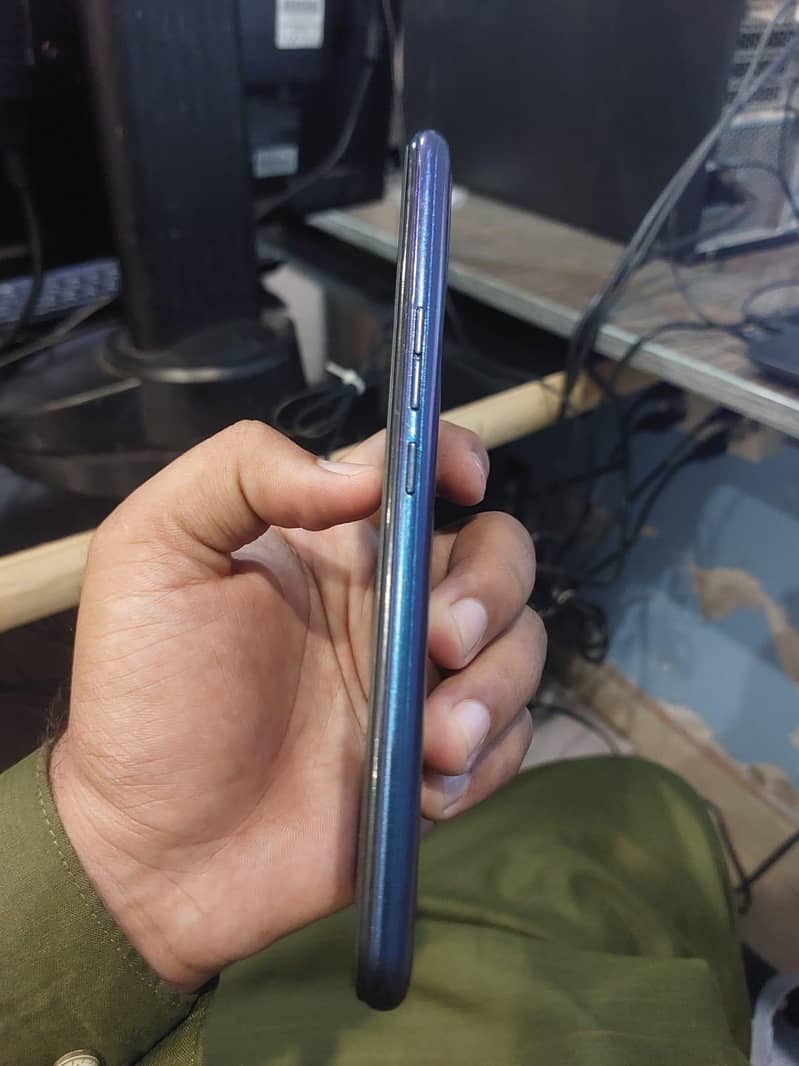 Tecno Pova 4